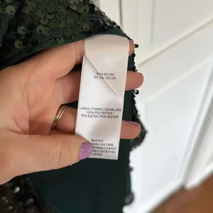 Taylor NWT green sequin cowl neck midi dress 6 thumbnail 9
