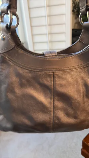 2011 Coach SoHo Lynn Hobo Bag.  thumbnail 14