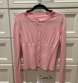 Amazon Pink Open Front Button Up Cropped Ribbed Knit Cardigan thumbnail 1