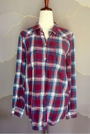 American Eagle Boyfriend Fit Plaid Flannel Shirt M Pearl Snap Red Blue Western thumbnail 1