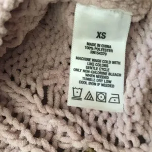 Pale pink sweater thumbnail 4