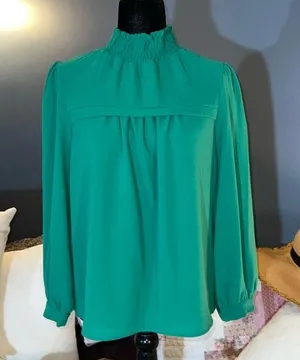 Faith and Joy Size M Emerald Green Blouse thumbnail 1