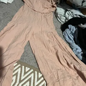 Selfie Leslie STRAPLESS WIDE LEG‎ JUMPSUIT NUDE PINK Small thumbnail 4