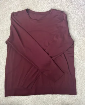 Women’s Lululemon Long Sleeve Top thumbnail 1