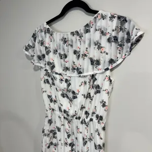 Elliatt Womens Sheer Flora Bloom Maxi Fluncy Ruffled Dress White Pink Size Small thumbnail 7
