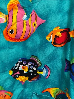 Womens XL 46” Scrub Top Shirt Tropical Fish Print On Teal Scrubs thumbnail 3