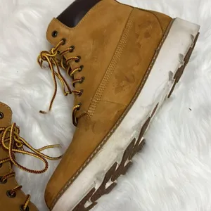 Keeley Field Timberland Lace‎ Up Wheat Nubuck Boots A18 thumbnail 8