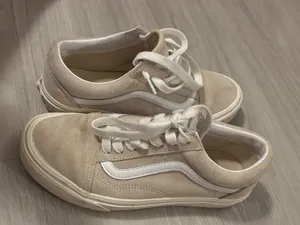 Beige thumbnail 2