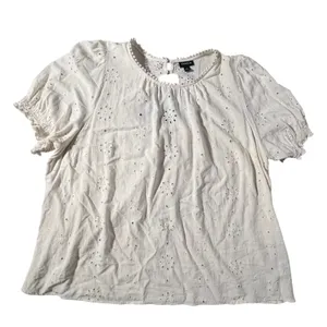 Torrid Eyelet Blouse Womens 1 White Smocked Puff‎ Sleeve Boho Pom Pom Trim Top thumbnail 1