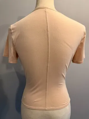 NEW Lululemon women's size 6 cream short sleeve top thumbnail 6