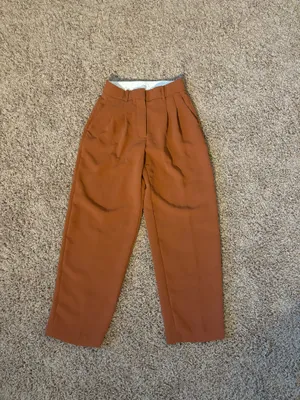 Aritzia Wilfred crepe tapered dress pants thumbnail 3