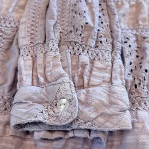 Dylan Womans Boho Patchwork Top Size M Cottage Prairie Victorian Crochet Lilac thumbnail 4