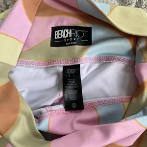 Beach Riot Piper Leggings in Waikiki Wave thumbnail 9