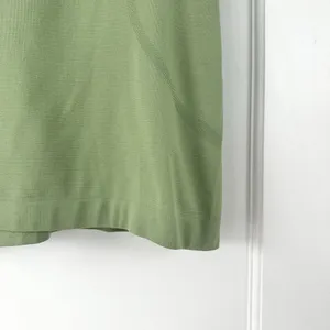 Lululemon Womens 6 Run Swiftly Tech Tank Top 2.0 Green Racerback hip length thumbnail 3