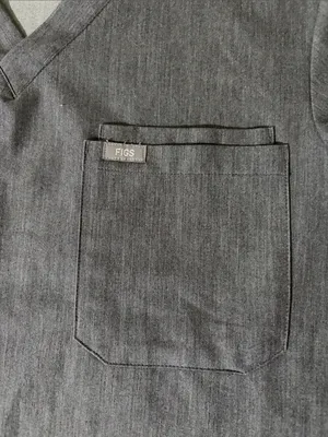 Figs Gray V-Neck Scrub Top & Pants with Green Drawstrings Size Medium thumbnail 11