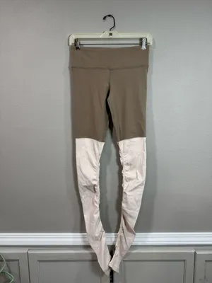 Alo Goddess Leggings thumbnail 2