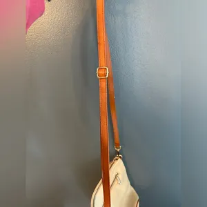 Valentina Crossbody Bucket Bag thumbnail 8