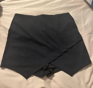 Black Skort thumbnail 1