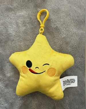 SDCC 2025 Comic Con Funmaker Rokimoto DREAMS Star plush keychain Yellow thumbnail 1