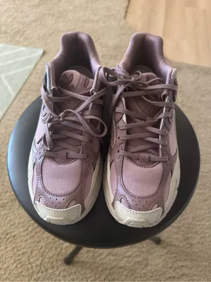 adidas Women's ASTIR shoes in Cream and Mauve thumbnail 2