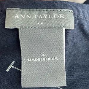 Ann Taylor Sleeveless Split Neck Top Sz S thumbnail 5