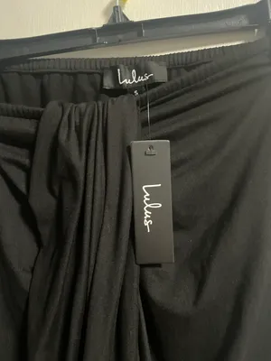 Lulus Long Skirt With Open In The Front NWT thumbnail 2