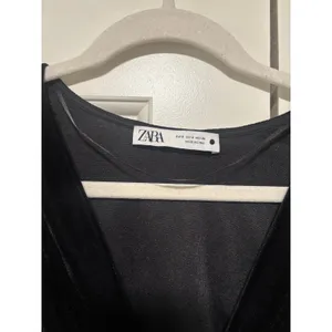 Zara Black Velvet Long Sleeve Dress Size S thumbnail 4
