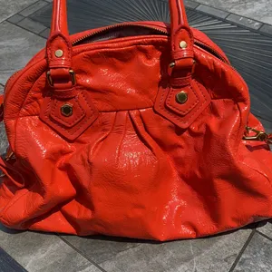 Mark Jacobs ORANGE PATENT LEATHER detachable cross body thumbnail 9
