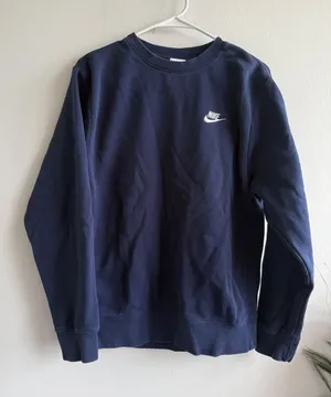 Nike Sportswear Club Fleece Navy Blue Crewneck Sweatshirt Embroidered Logo Small thumbnail 1