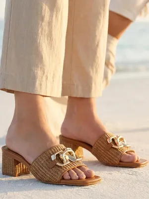 GotSoft Women's Tan Raffia Slide Sandals Size 7.5 thumbnail 1