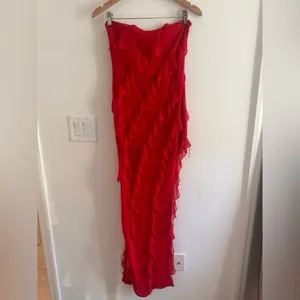 OhPolly Nevali Bandeau Ruffle Detail Maxi Dress in Red‎ Sz 8 thumbnail 3