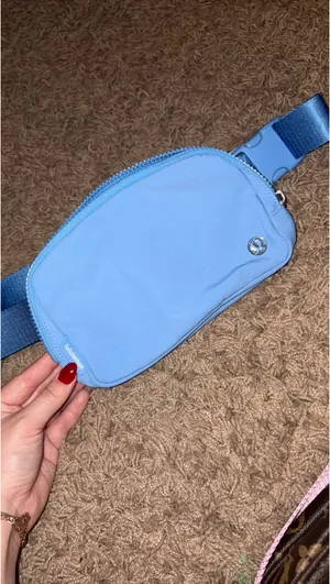 Lululemon thumbnail 2