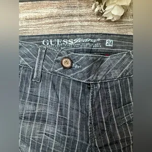 Guess sz 24 jeans thumbnail 2