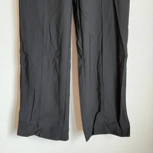 NWT Halara High Waisted Side Pocket Flare‎ Leggings in Black thumbnail 4