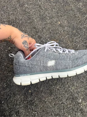 Skechers Synergy 3.0 Gray Memory Foam Sneakers Women’s Size 10 thumbnail 9