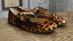 A New Day Womens Tasmin Leopard Print Flats Velvet 94568232 Leopard Brown 9.5M thumbnail 1