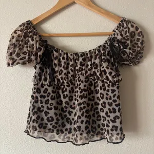 Vibe Sportwear Leopard Print Mesh Sheer Babydol Y2K Puff Sleeve Blouse Medium thumbnail 1