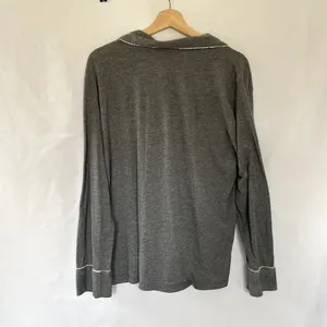 Victoria's‎ Secret gray pink sleepwear long sleeved button down shirt women's L thumbnail 7