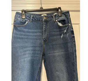 Wonderly Mid Rise Slim Flare Distressed Jeans Dark Blue Denim Size 16 Curvy Plus thumbnail 2