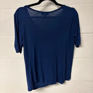 Gameday Couture Women’s Blue Penn State Graphic Tee Size Small thumbnail 2