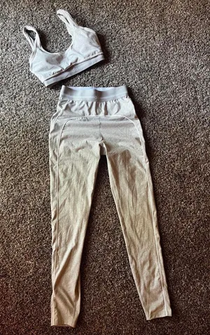 ALO Yoga Grey Set thumbnail 1