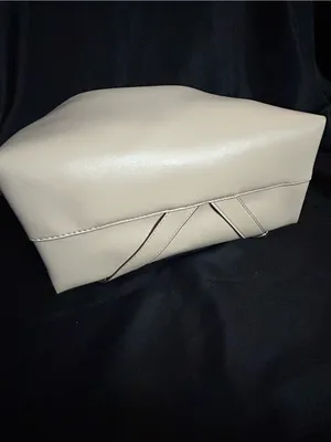 Steve Madden Women’s Cream Hobo Shoulder Bag thumbnail 7