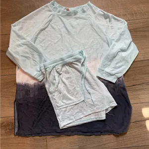 Secret Treasures Ombre Pajama Set in Light Blue and Navy thumbnail 1