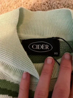 Cider Green heart wave sleeveless turtle neck never worn thumbnail 3
