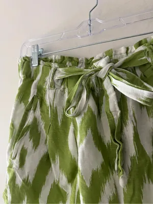 Anthropologie Green Linen Breezy‎ Paperbag Shorts thumbnail 3