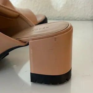 AEROSOLES ECHO platform sandals Women's Glossy Tan Mules size 7 thumbnail 5