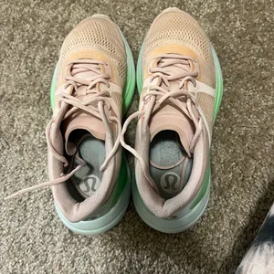 Lululemon‎ BlissFeel run sneaker 8.5 thumbnail 13