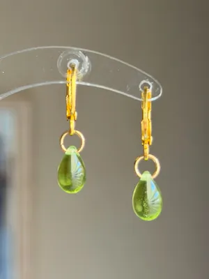 Handmade green mini teardrop Czech glass simple minimalist earrings💚 thumbnail 3