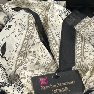 100 % silk Paisley Scarf in Navy & Cream thumbnail 13