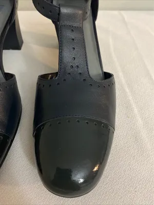Trotters women’s dark gray T-Strap heels pump shoes size 7.5 thumbnail 3